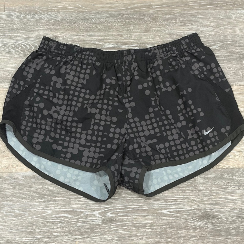 Nike Womens Running Shorts Black Grey Dot Pattern Dri-FIT Athletic Size Medium